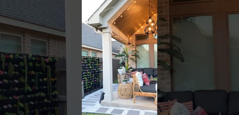 Backyard makeover DIY project, succulent wall. Patio makeover #shorts #diyprojects #shoetsvideo